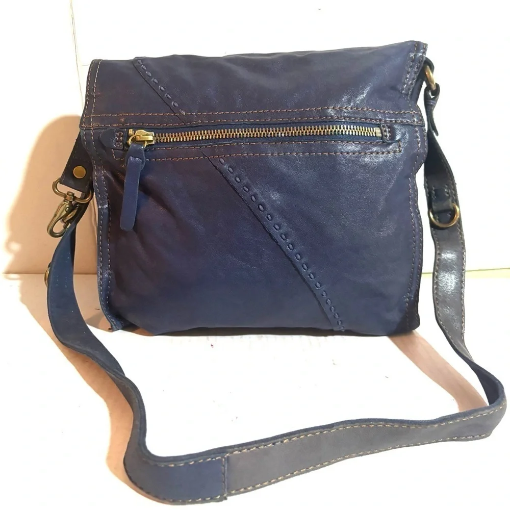 Lucky brand Elegant Blue Leather Women's crossbody Bag